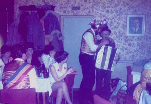 i19830205053.jpg