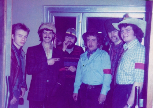 i19830205056.jpg